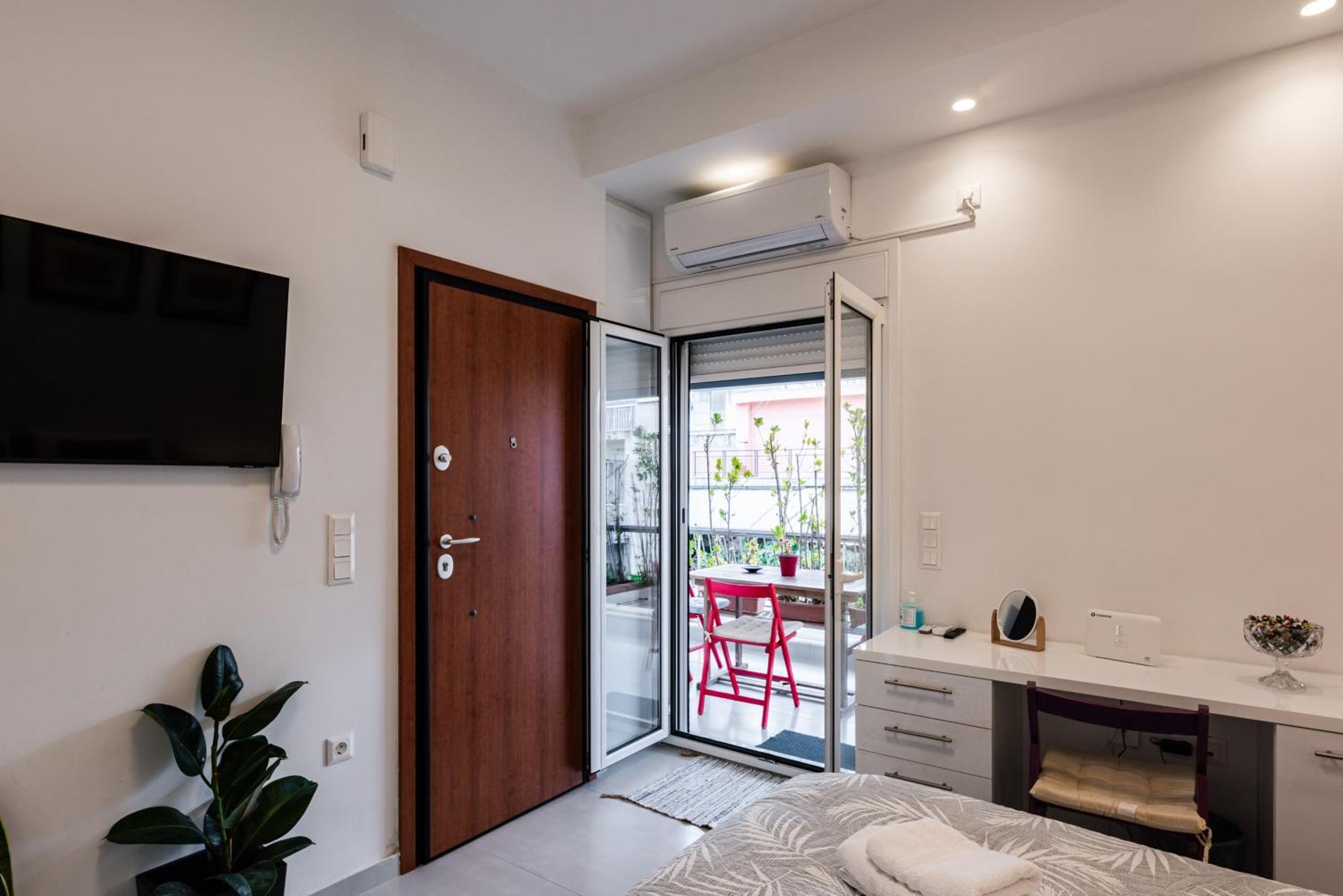 Modern Studio Apartment B Atina Dış mekan fotoğraf